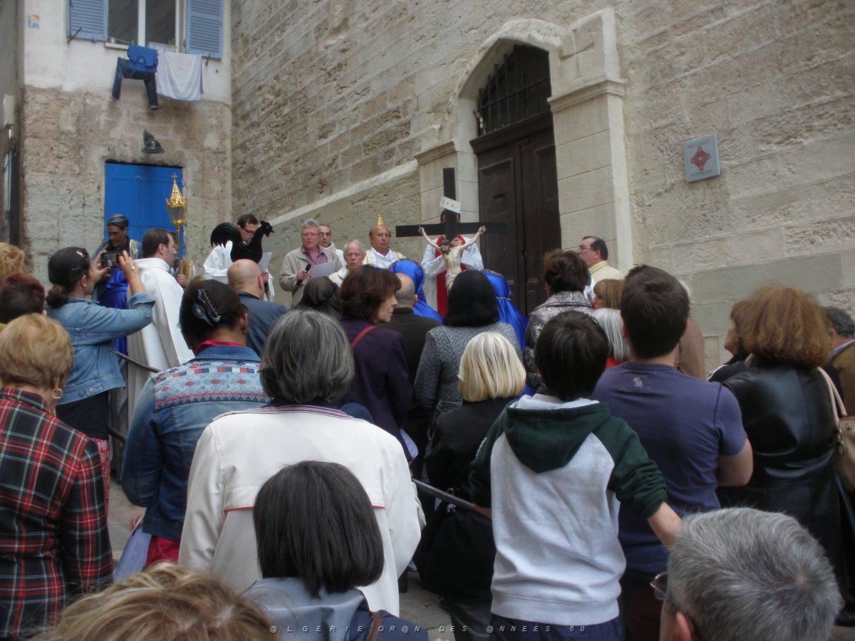 Chemin de Croix en l'eglise des Accoules et hors ses murs (18).JPG